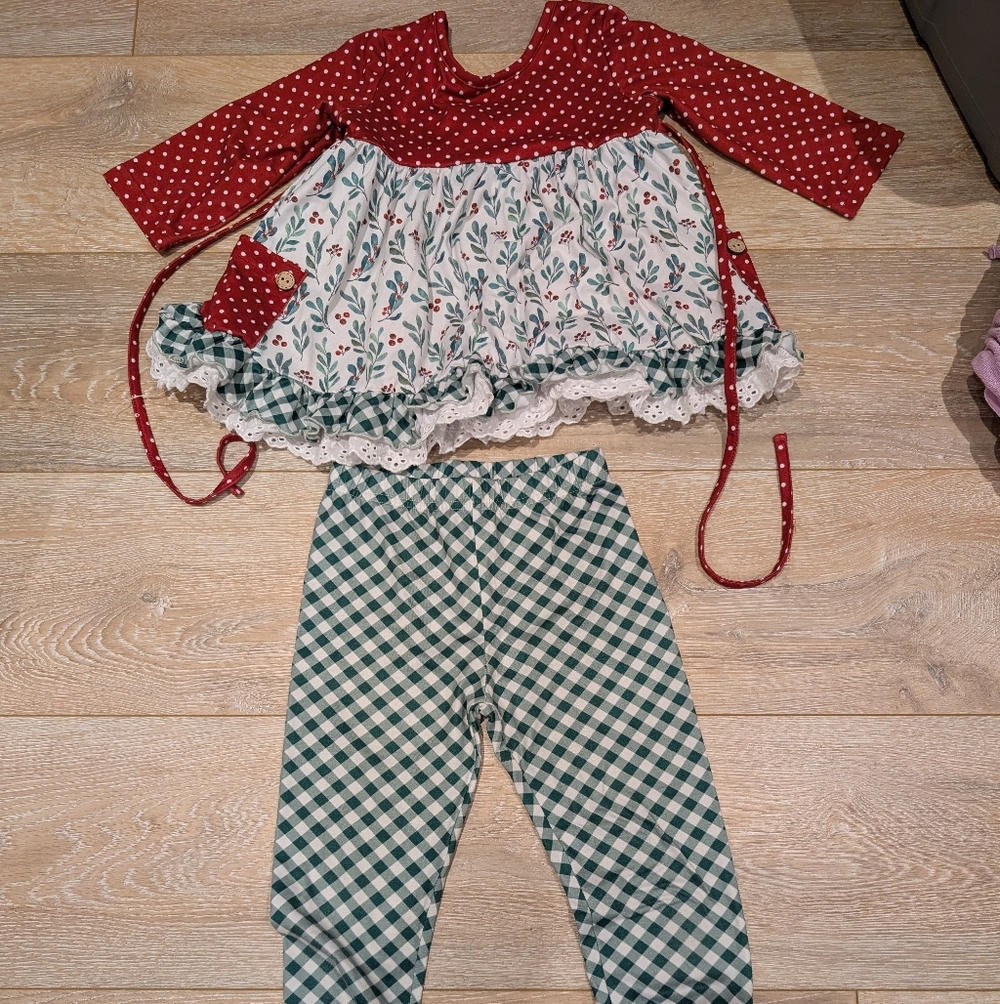 Cheeky Plum Holiday Play Set, Size 3T